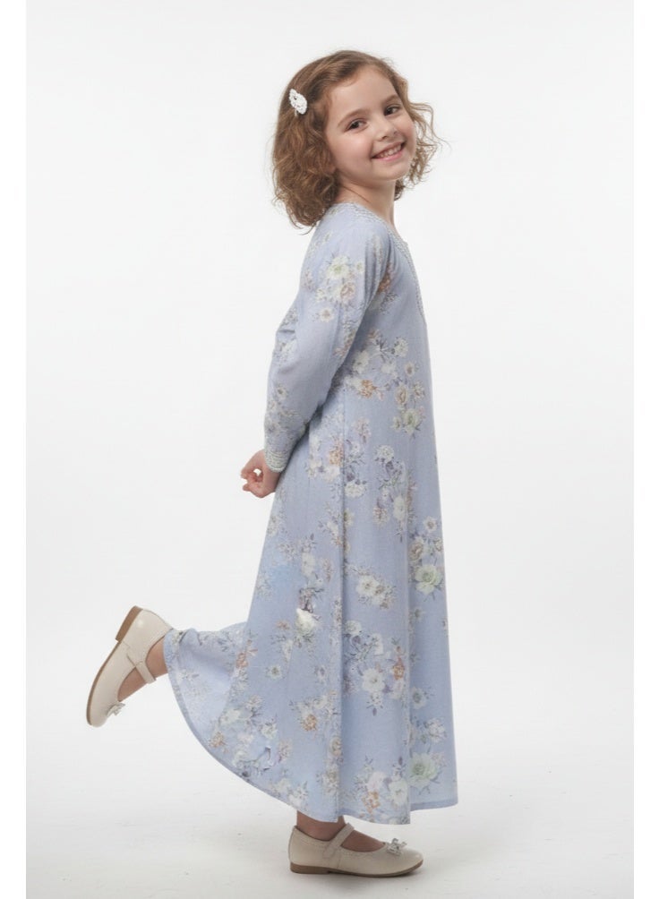 هانا آند سارا جلابية بناتي مطبوعة رقمياً بنقوش زهور باستيل من فيسكوز مريح - Image 3